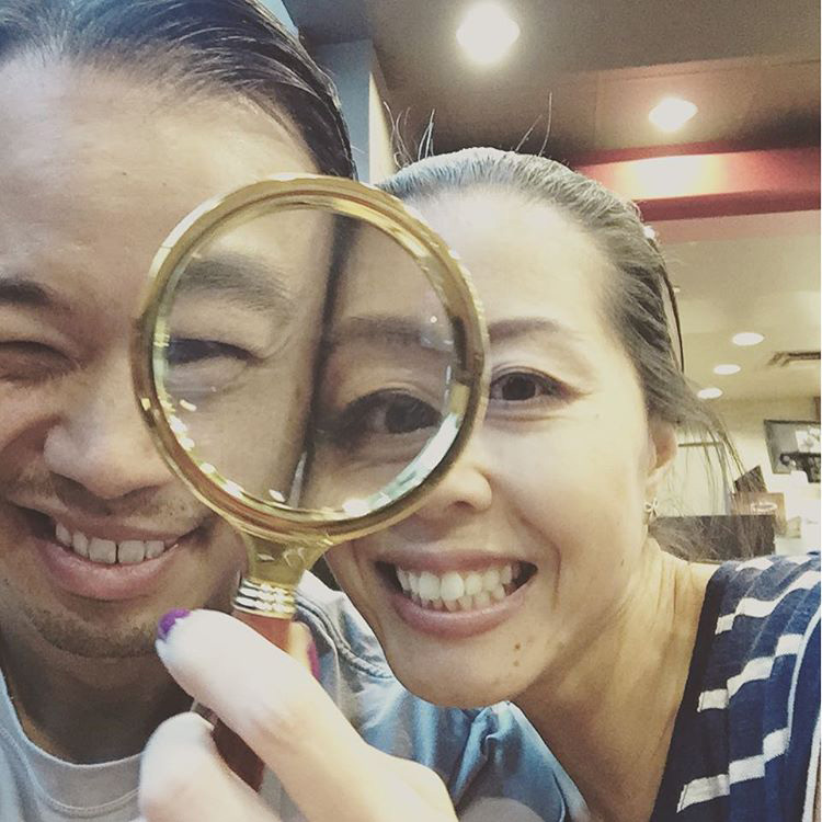 Magnifying Glass Couple